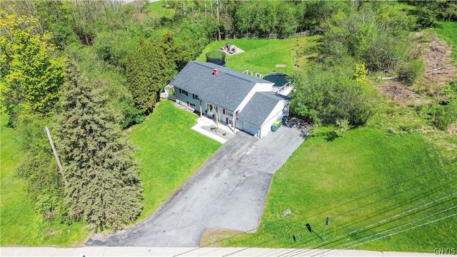 9529 Chapman Road, New Hartford, NY 13413