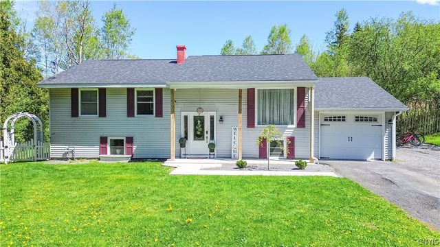 9529 Chapman Road, New Hartford, NY 13413