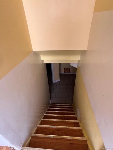 1282 Applewood Avenue, Lincoln Park, MI 48146