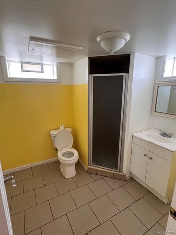 1282 Applewood Avenue, Lincoln Park, MI 48146