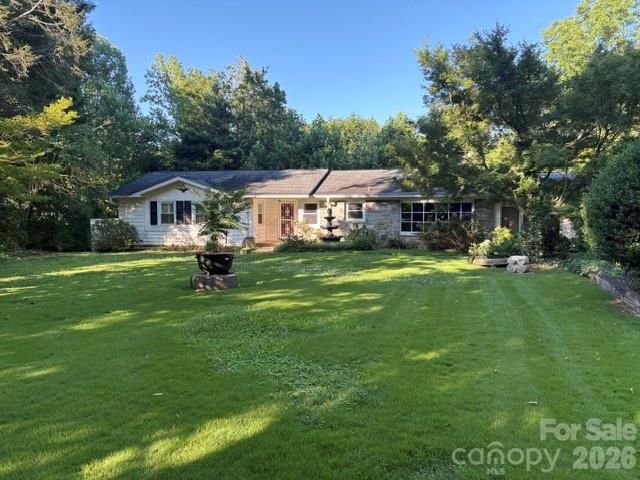 255 Glengarnock Road, Tryon, NC 28782