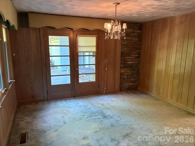 255 Glengarnock Road, Tryon, NC 28782