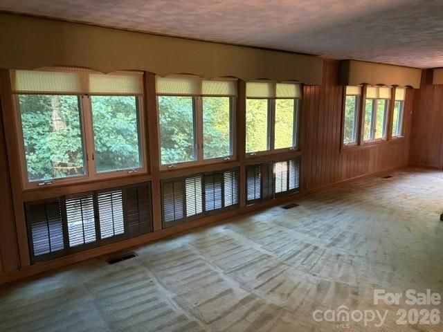 255 Glengarnock Road, Tryon, NC 28782