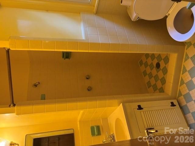 255 Glengarnock Road, Tryon, NC 28782