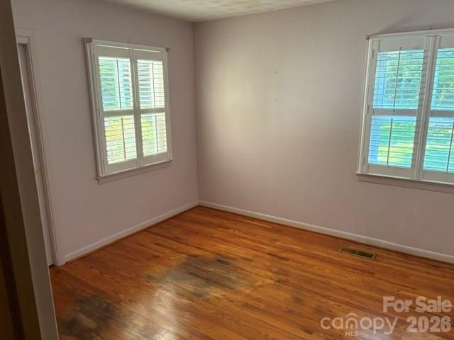 255 Glengarnock Road, Tryon, NC 28782