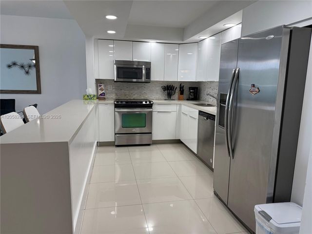19370 Collins Ave 423, Sunny Isles Beach, FL 33160