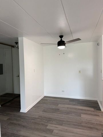 16 E Old Willow Road 405s, Prospect Heights, IL 60070