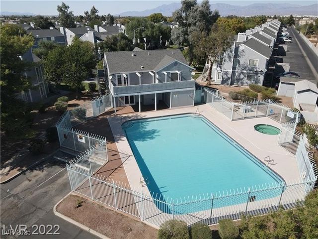 4240 East Tonopah Avenue, Las Vegas, NV 89115