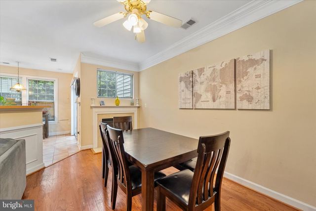 11415 MACTAVISH HTS, Fairfax, VA 22030