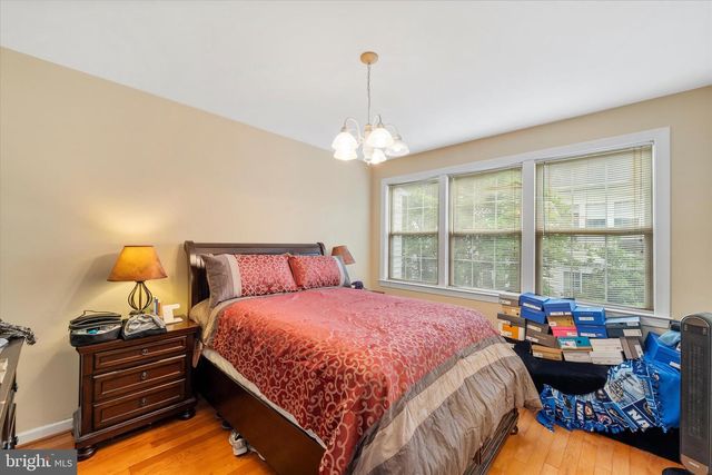 11415 MACTAVISH HTS, Fairfax, VA 22030