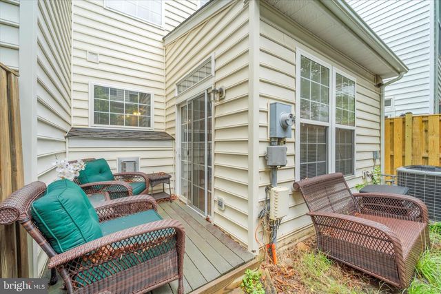 11415 MACTAVISH HTS, Fairfax, VA 22030