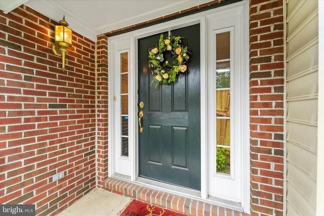 11415 MACTAVISH HTS, Fairfax, VA 22030