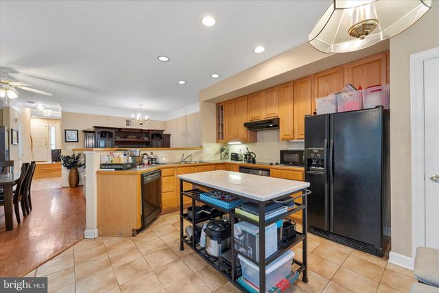 11415 MACTAVISH HTS, Fairfax, VA 22030