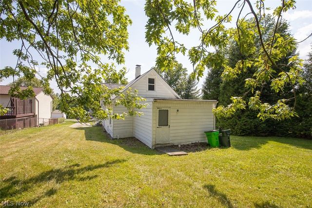 12827 Fruitside Road, Garfield Heights, OH 44125