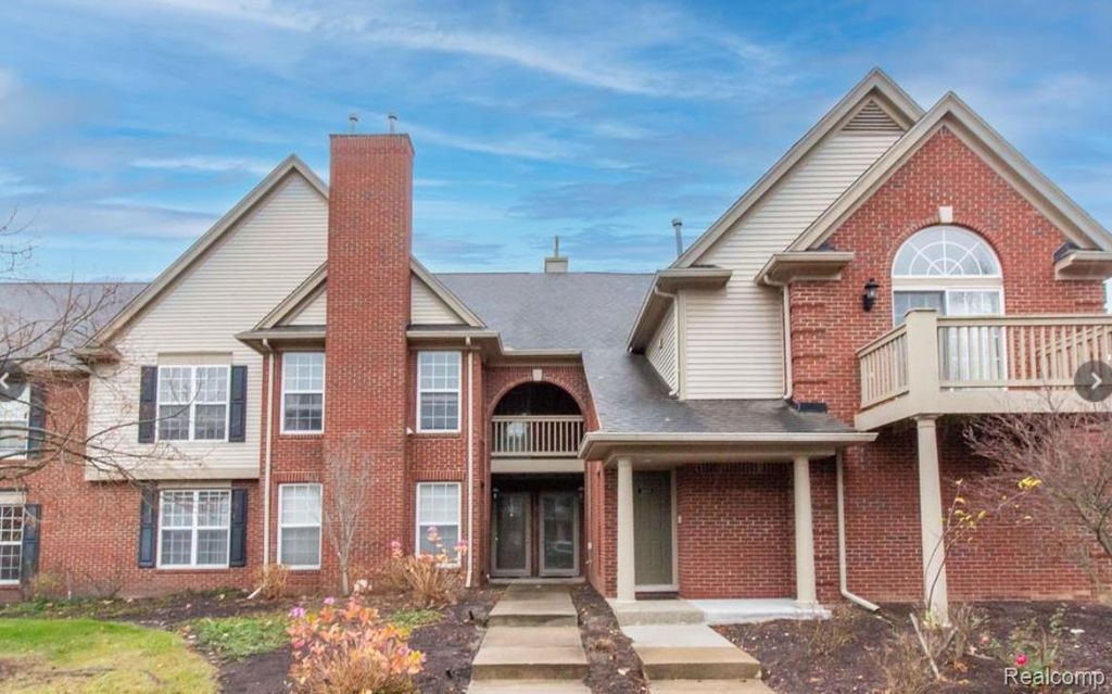 28255 CARLTON WAY Drive, Novi, MI 48377