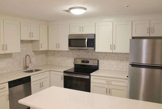 354 Neponset St E, Canton, MA 02135