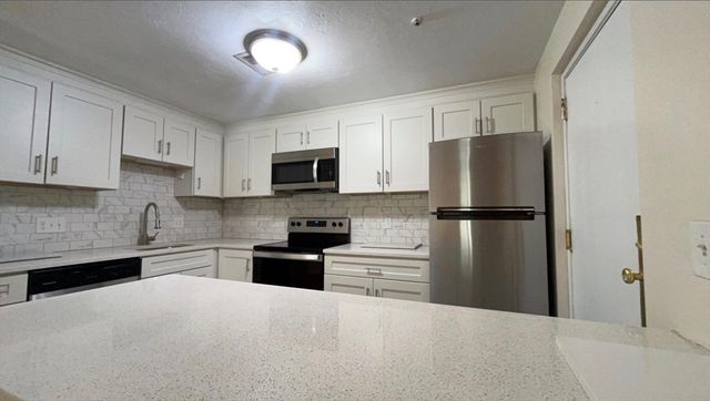 354 Neponset St E, Canton, MA 02135
