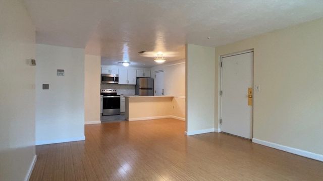 354 Neponset St E, Canton, MA 02135