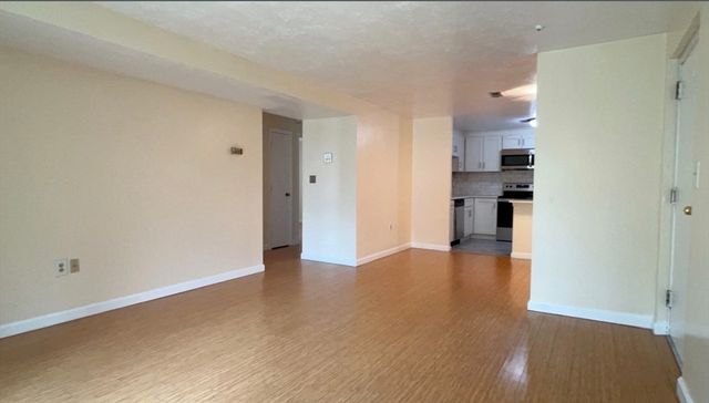 354 Neponset St E, Canton, MA 02135