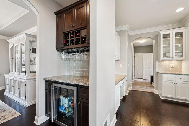 N49W18765 Emerald Hills DRIVE, Menomonee Falls, WI 53051