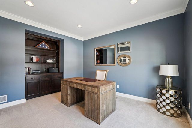 N49W18765 Emerald Hills DRIVE, Menomonee Falls, WI 53051