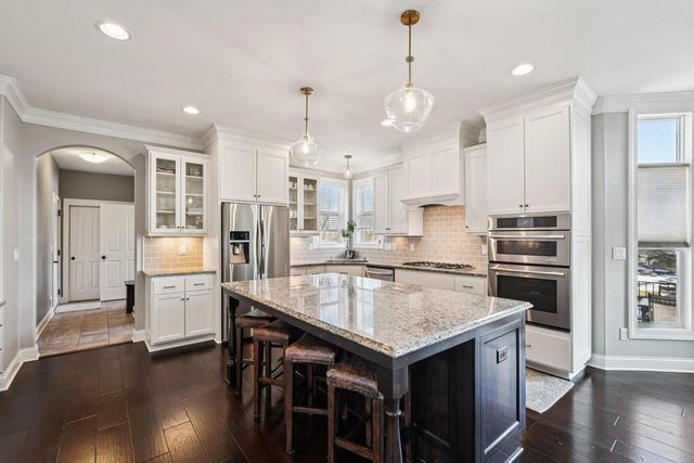 N49W18765 Emerald Hills DRIVE, Menomonee Falls, WI 53051