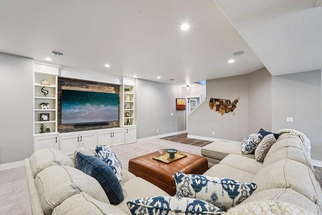 N49W18765 Emerald Hills DRIVE, Menomonee Falls, WI 53051