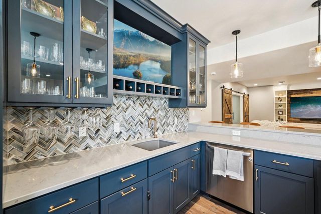 N49W18765 Emerald Hills DRIVE, Menomonee Falls, WI 53051