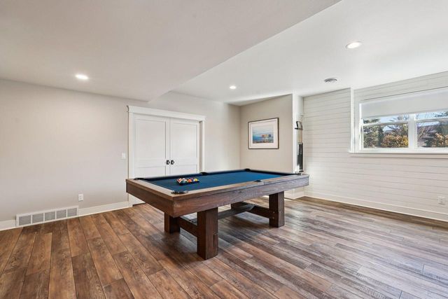 N49W18765 Emerald Hills DRIVE, Menomonee Falls, WI 53051