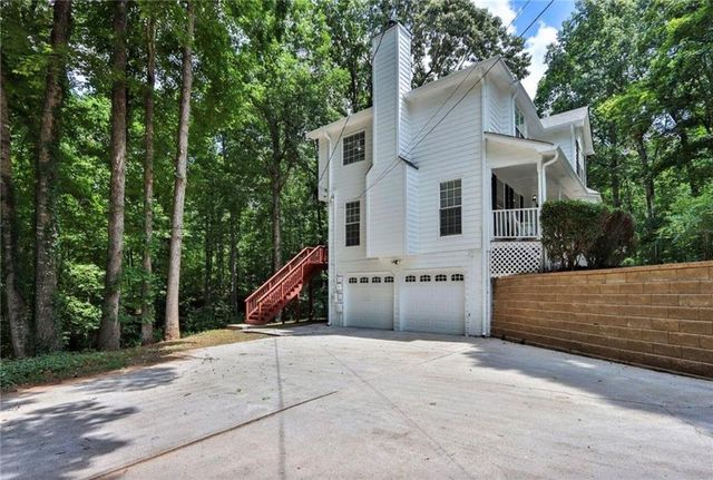 4400 Autumn Glo Court, Douglasville, GA 30135