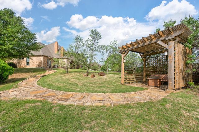 608 Elm Hill Boulevard, Burleson, TX 76028