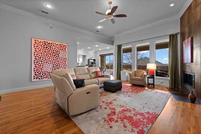 608 Elm Hill Boulevard, Burleson, TX 76028
