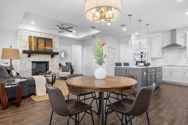 165 Slenderleaf Drive, Marble Falls, TX 78654