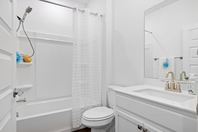 165 Slenderleaf Drive, Marble Falls, TX 78654