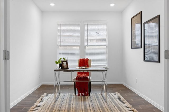 165 Slenderleaf Drive, Marble Falls, TX 78654