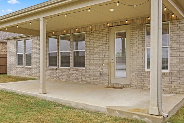 165 Slenderleaf Drive, Marble Falls, TX 78654