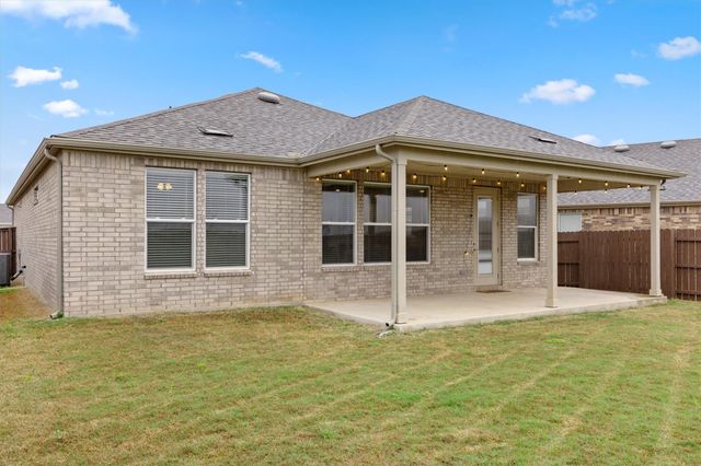 165 Slenderleaf Drive, Marble Falls, TX 78654