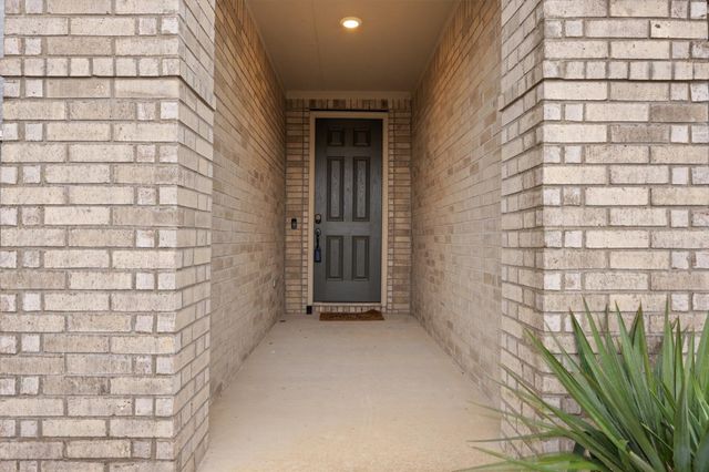 165 Slenderleaf Drive, Marble Falls, TX 78654