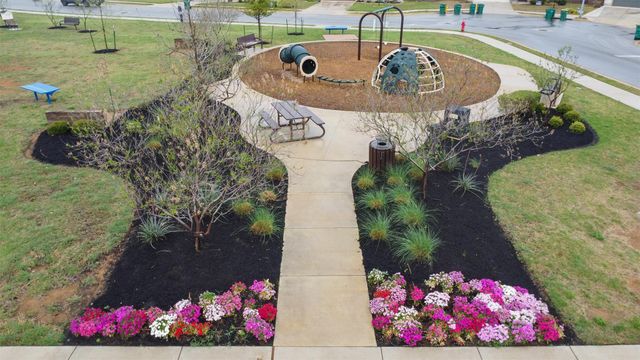 165 Slenderleaf Drive, Marble Falls, TX 78654