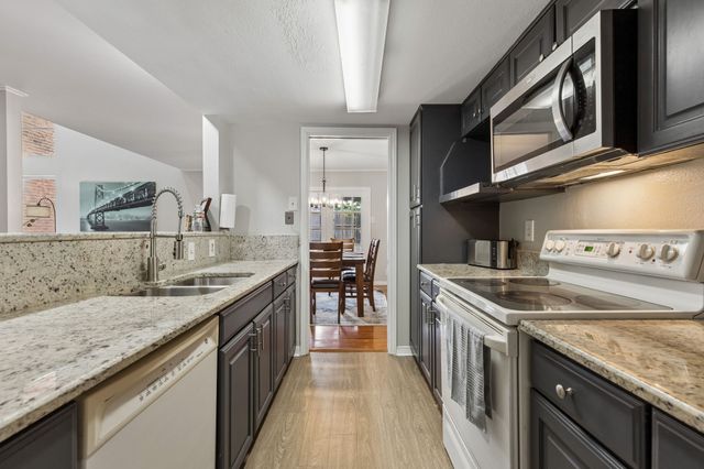 550 E Avenue J A, Grand Prairie, TX 75050
