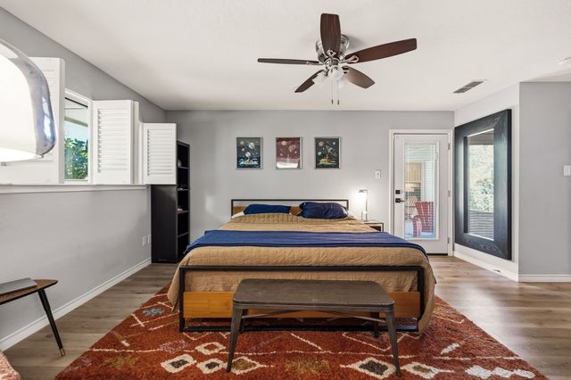 10461 Carry Back Circle, Dallas, TX 75229