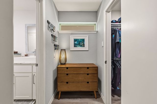 10461 Carry Back Circle, Dallas, TX 75229