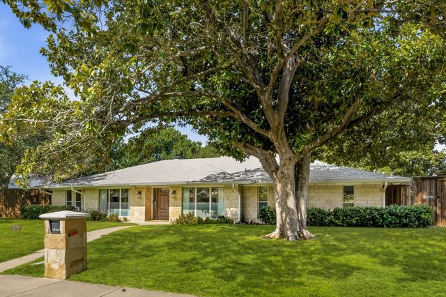 10461 Carry Back Circle, Dallas, TX 75229