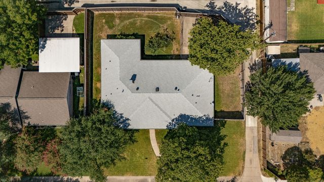 10461 Carry Back Circle, Dallas, TX 75229