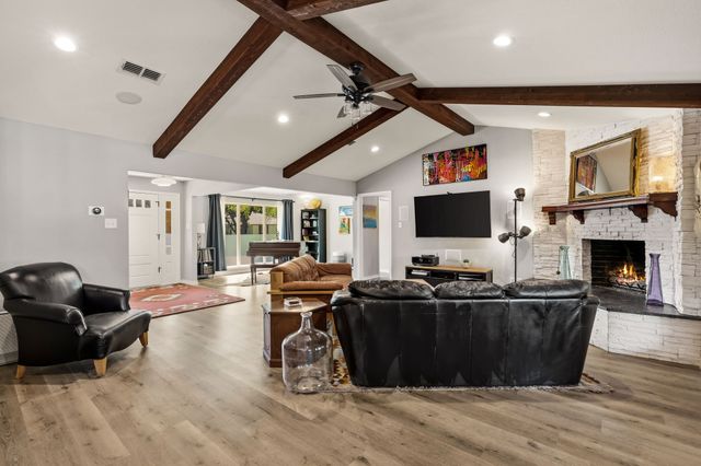 10461 Carry Back Circle, Dallas, TX 75229