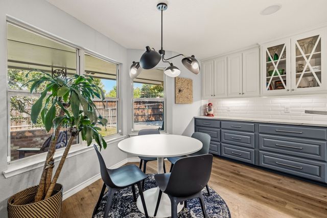 10461 Carry Back Circle, Dallas, TX 75229