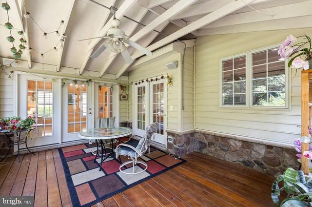 43656 RIVERPOINT DR, Leesburg, VA 20176