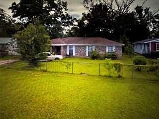 2409 Dauphin Island Parkway, Mobile, AL 36605