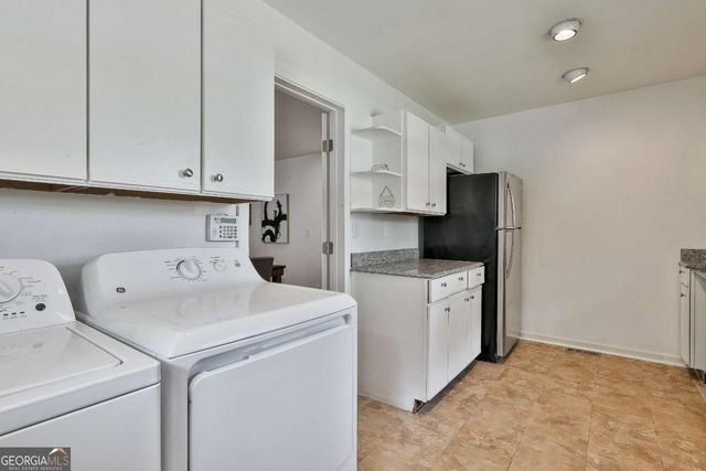 2037-B Lively Ridge Road NE, Atlanta, GA 30329
