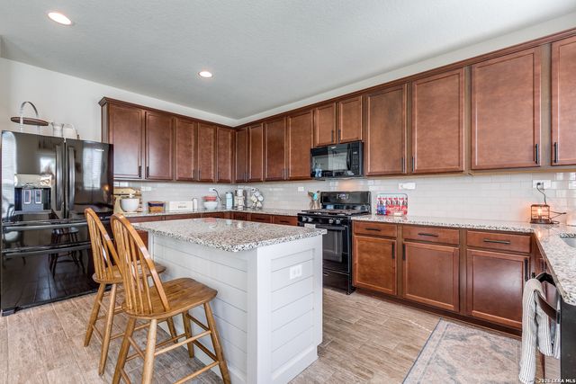 10106 Cowboy, San Antonio, TX 78254